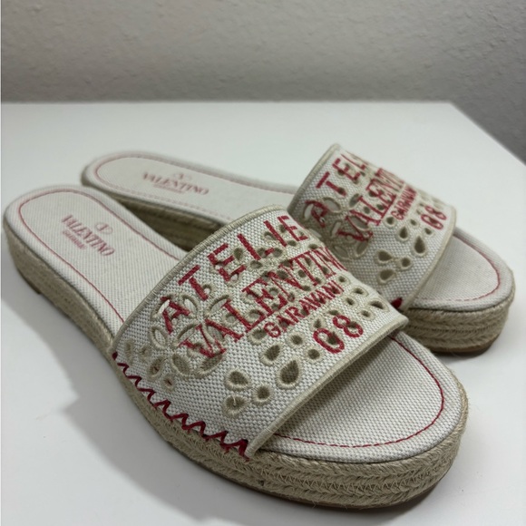 Valentino Garavani slides sandals - Picture 6 of 10